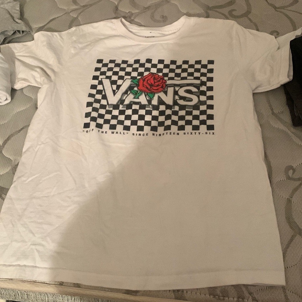 Van’s Checkered Rose Grahic Shirt